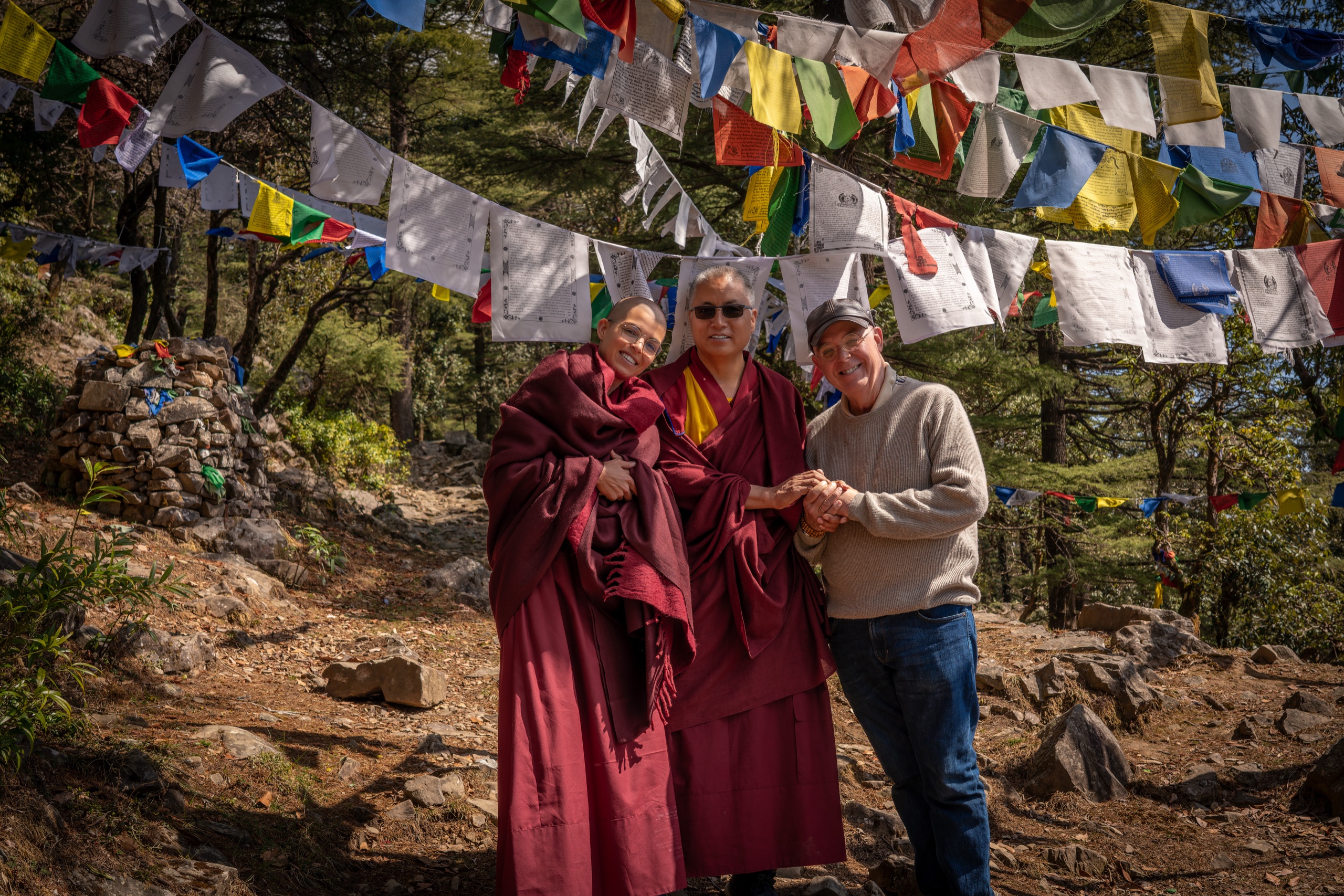 Javier G. Gavira con maestros de la tradición tibetana en Dharamsala
